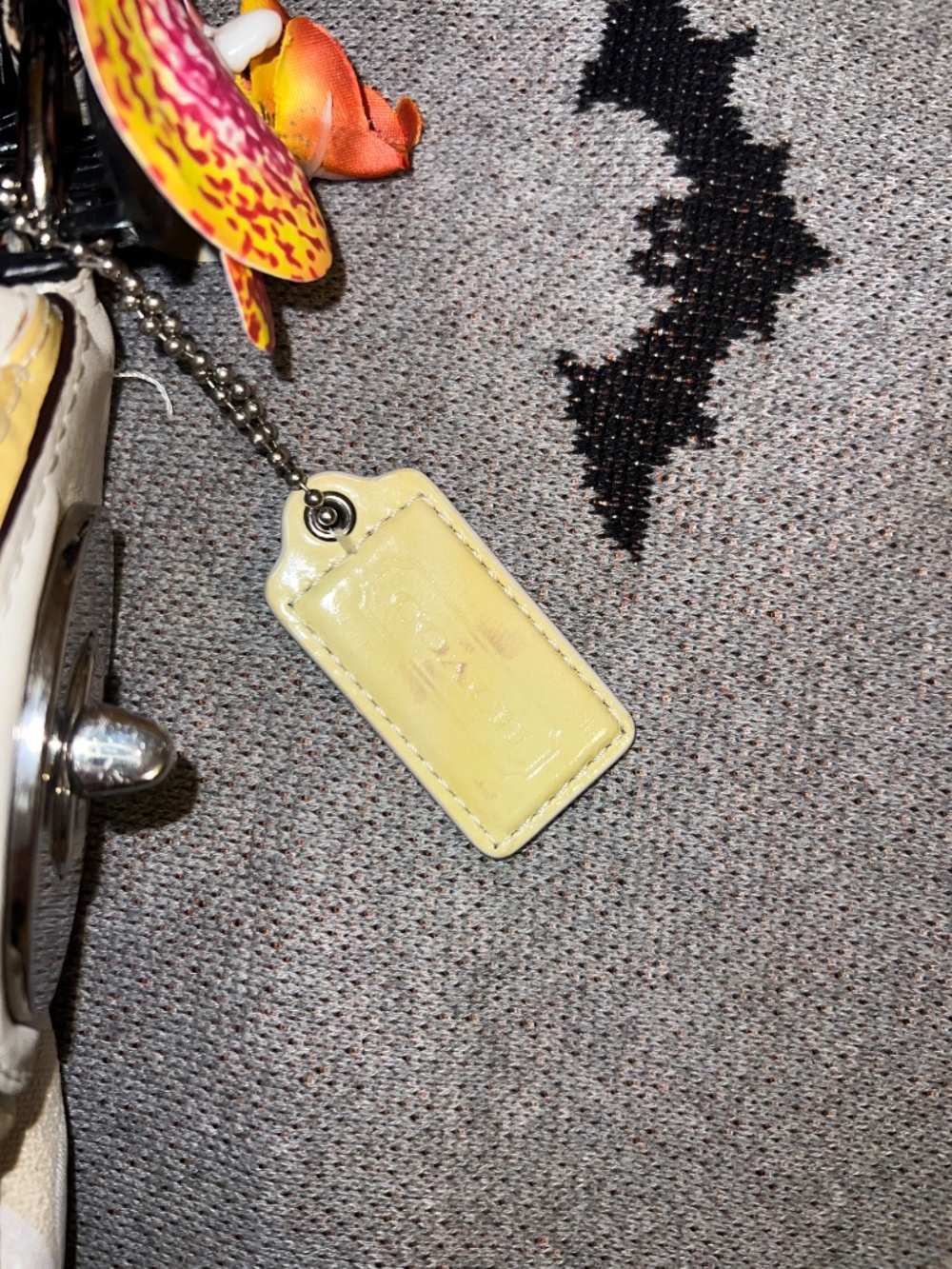 Coach purse - Picture 4 of 8